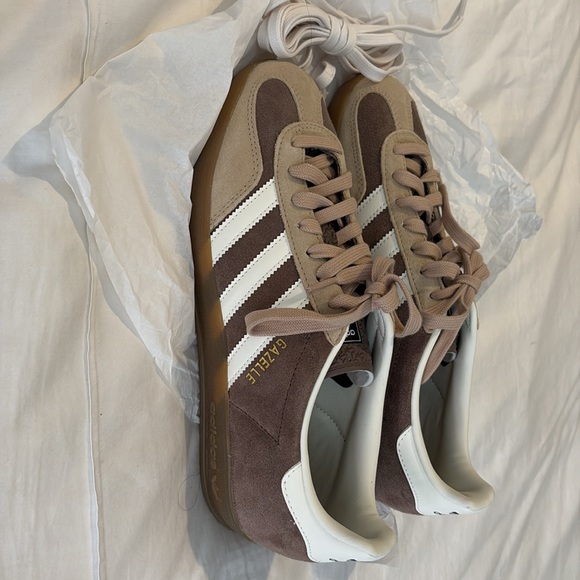 Brand New without box Men’s Adidas Original indoor Gazelle size 8.5. - Picture 2 of 5